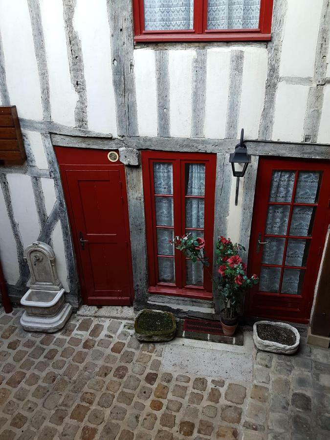 Appartement Du Vieux Troyes Eksteriør bilde
