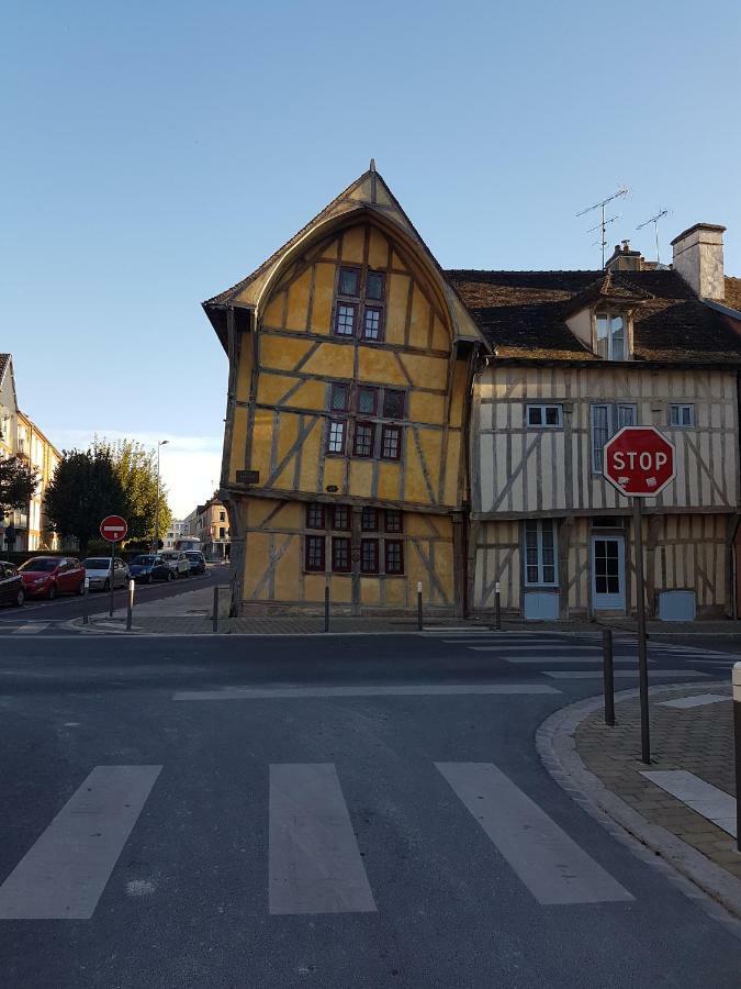 Appartement Du Vieux Troyes Eksteriør bilde
